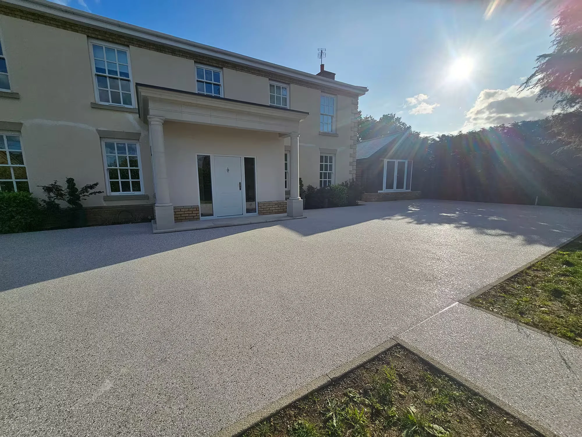 Full dig-out resin driveway